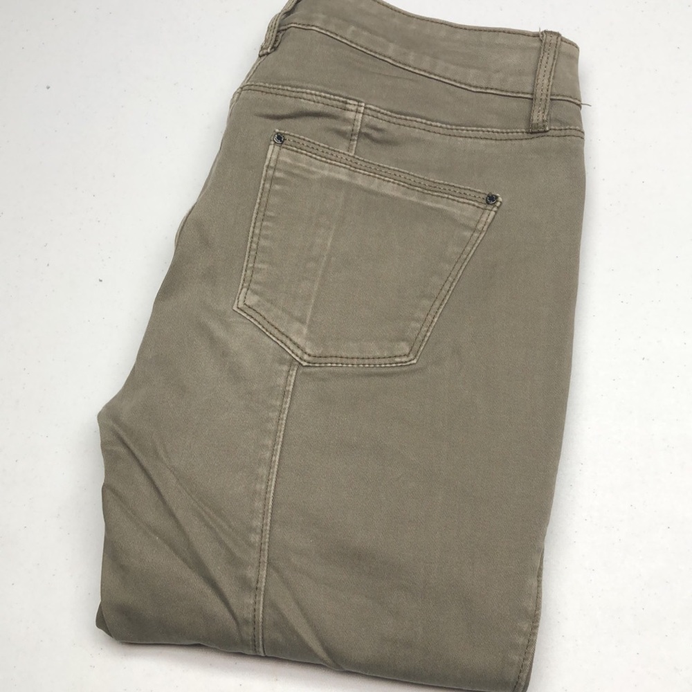 WHITE HOUSE BLACK MARKET THE SKINNY ANKLE MIDRISE JEANS 2/26x27 โญ